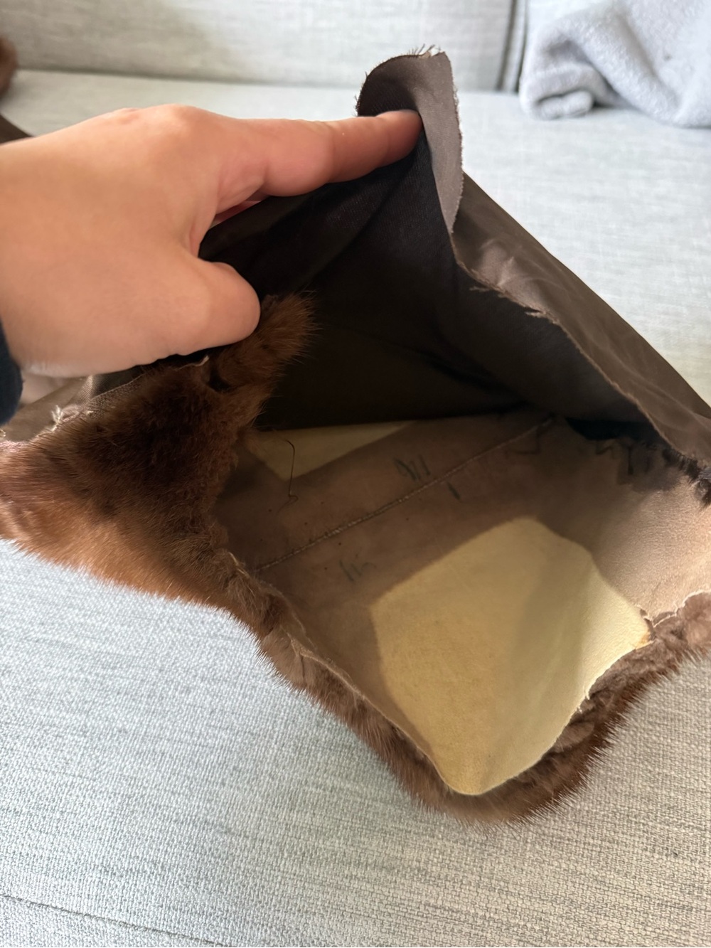 *To be repurposed* Vintage fur, scrap piece - Picture 3 of 3